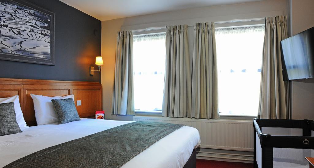 Brentwood Inn By Greene King Inns Rotherham Kamer foto