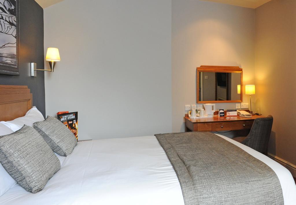 Brentwood Inn By Greene King Inns Rotherham Kamer foto