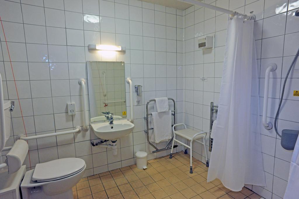 Brentwood Inn By Greene King Inns Rotherham Kamer foto